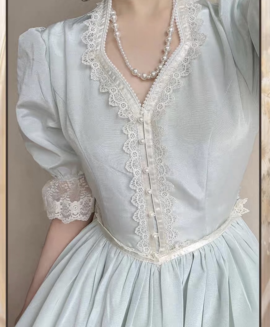 ( Stop Selling ) Classic Princess Dress VIN10 X Light Vintage