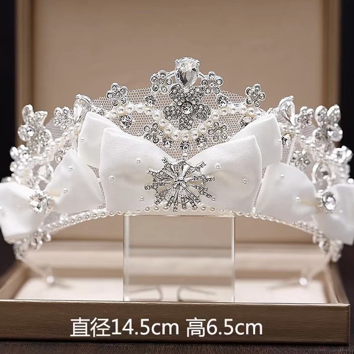 Princess tiara , birthday, bride M102