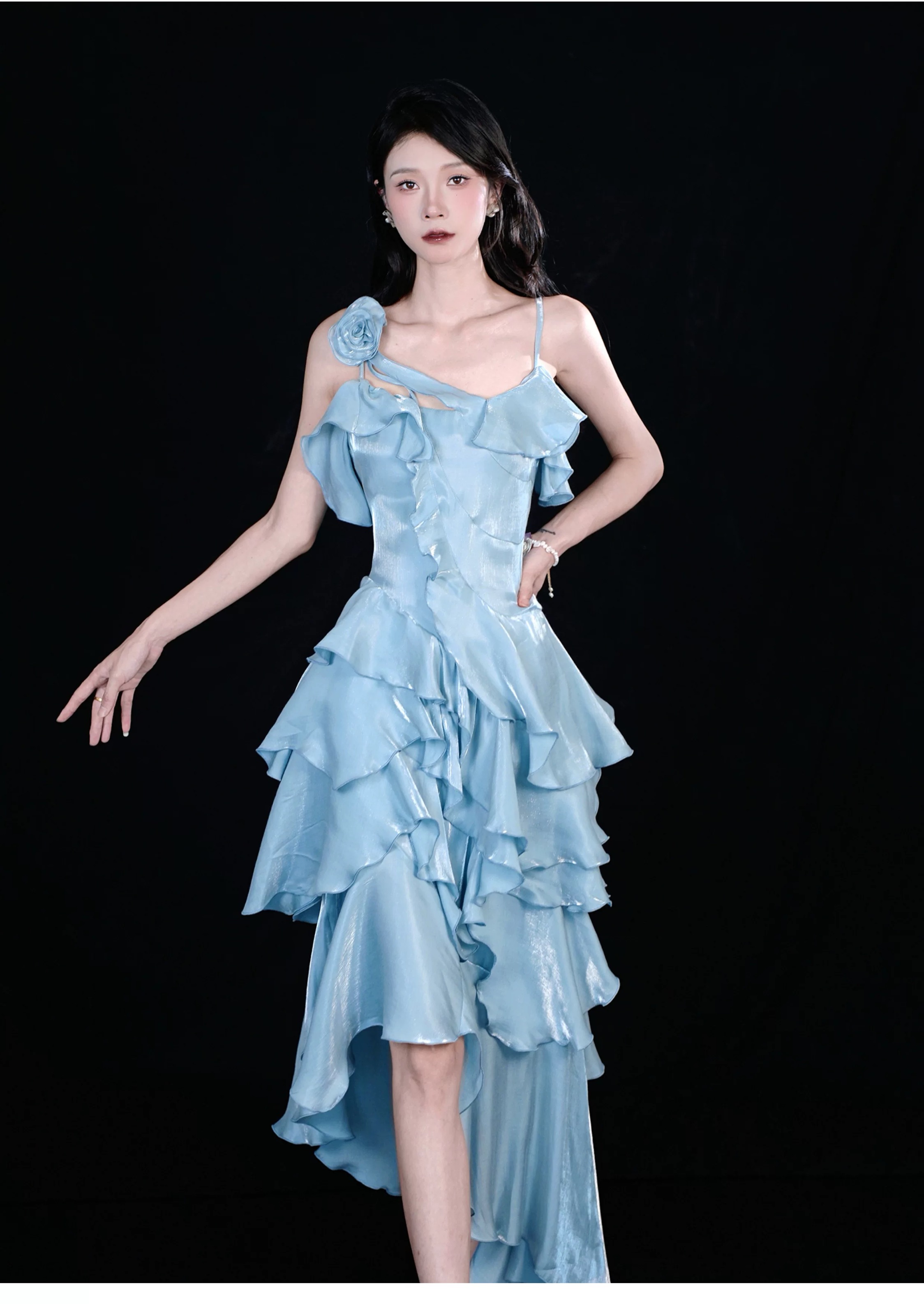 Light white nightgown with irregular pleats, moonlight style by Human Ephemera EasCandy