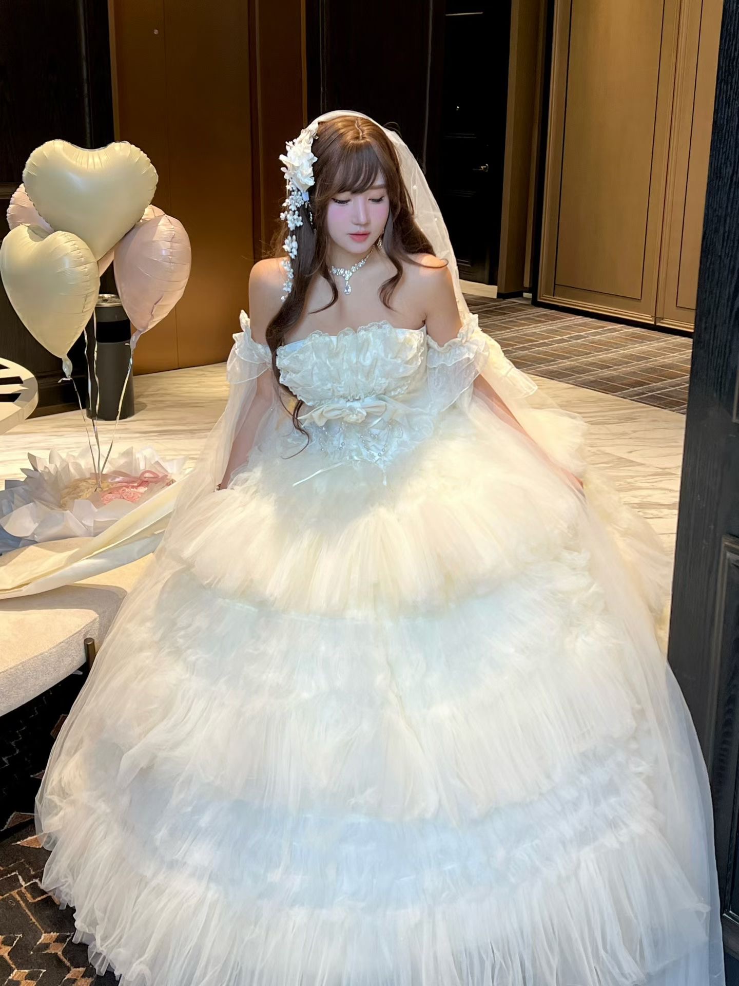 ( Pre Order ) 𝖳𝗁𝖾 𝖫𝗈𝗏𝖾 𝗈𝖿 𝖺 𝖬𝖺𝗂𝖽𝖾𝗇 𝖻𝗒 𝖣𝗂𝖺𝗆𝗈𝗇𝖽 𝖧𝗈𝗇𝖾𝗒