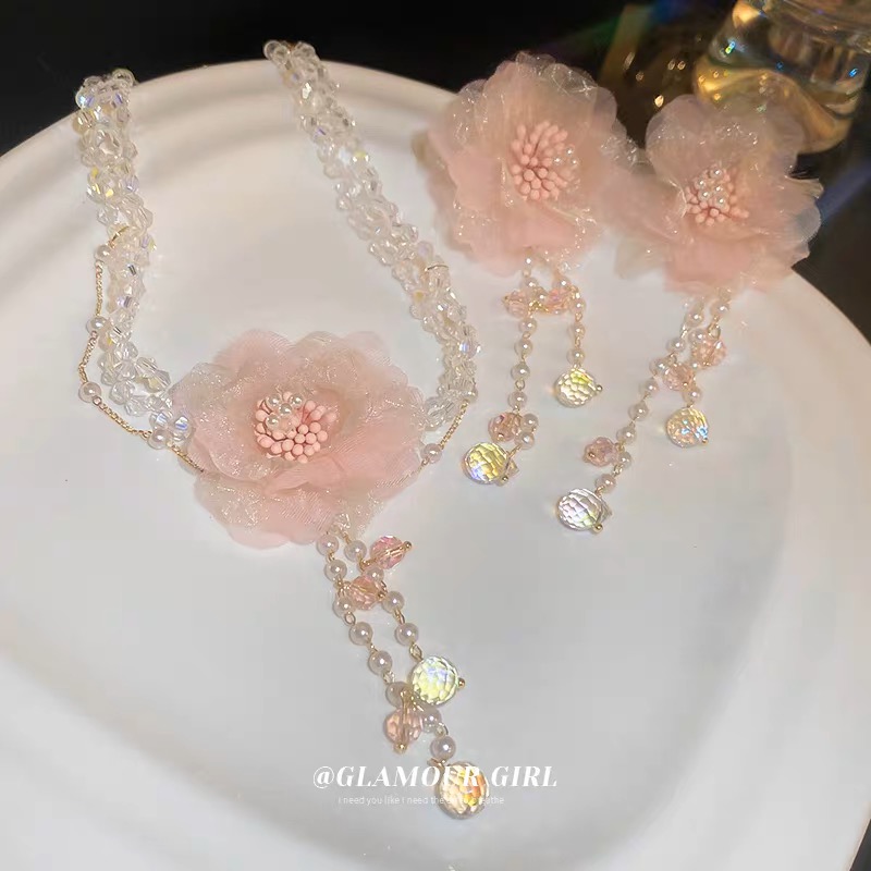 Fake flower earrings and necklace set