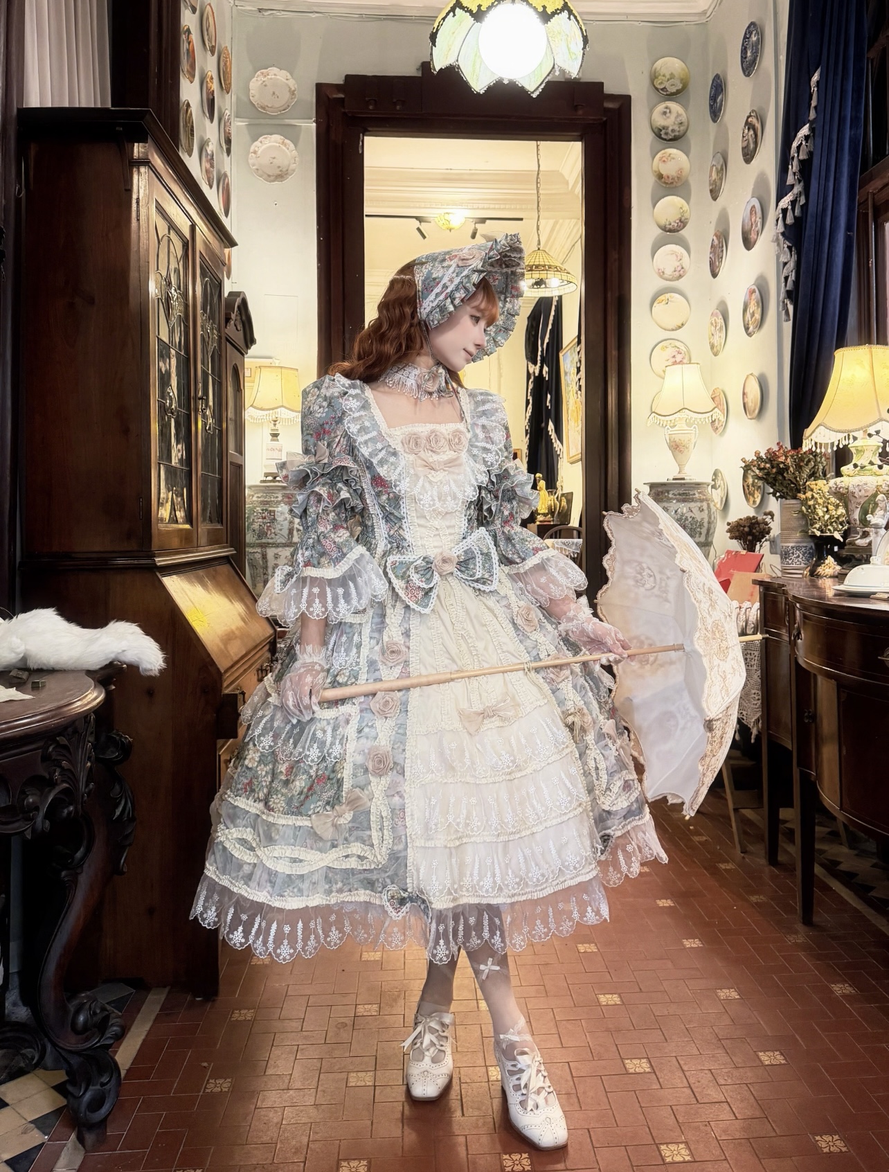Rococo Florist by Daily Cherry
