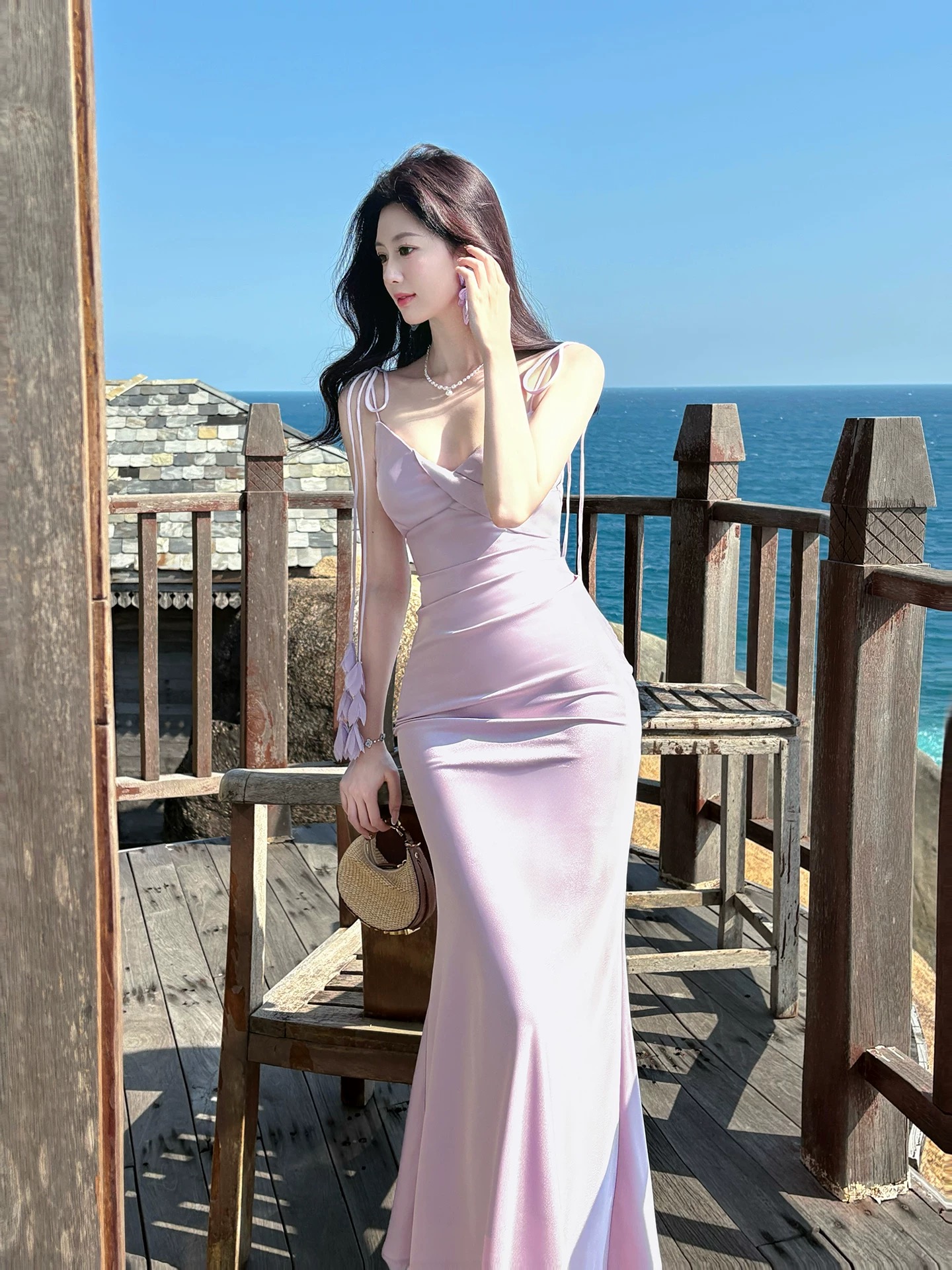 Wisteria Sea by GJFD