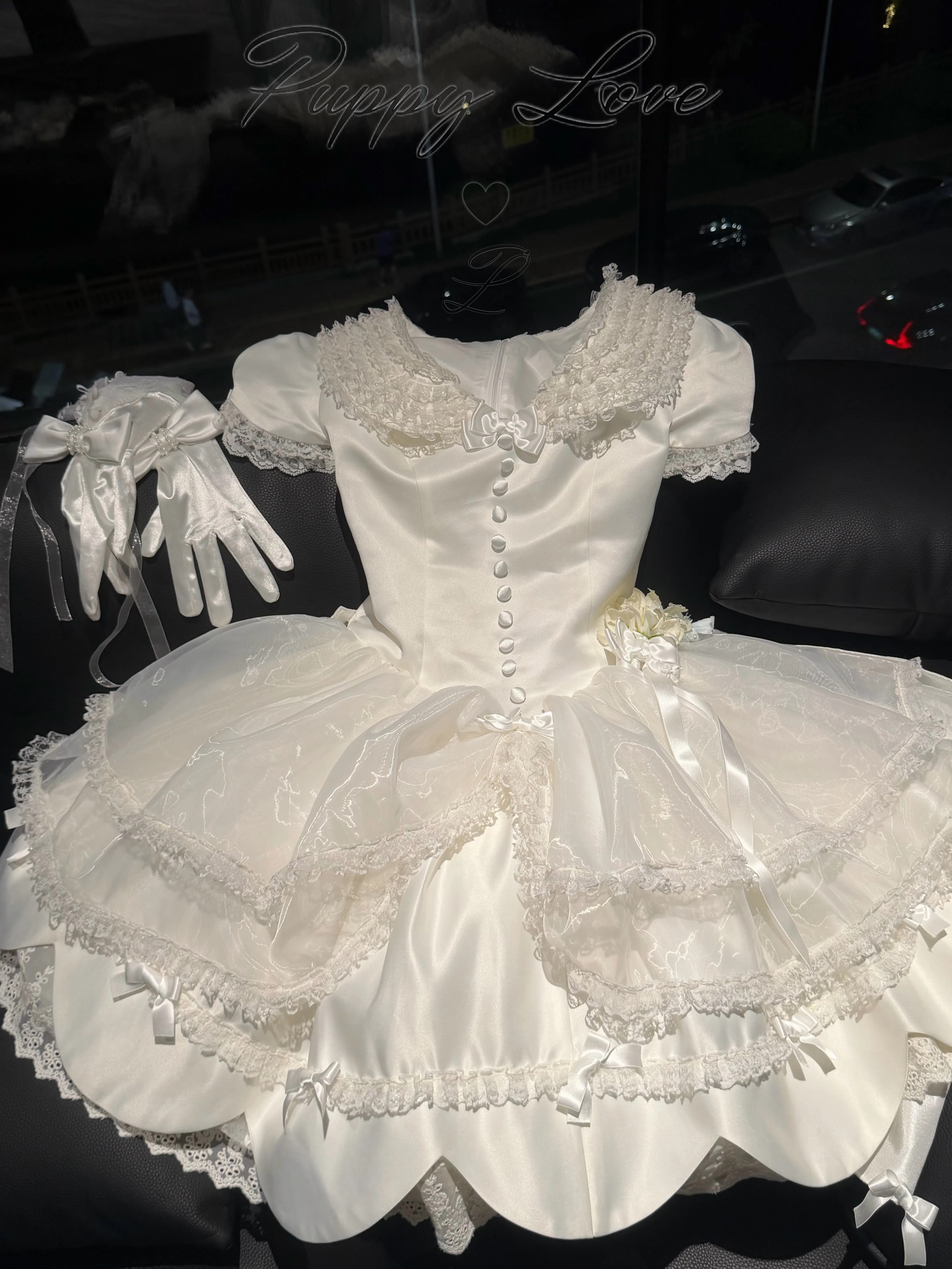 Pure white retro style dress 