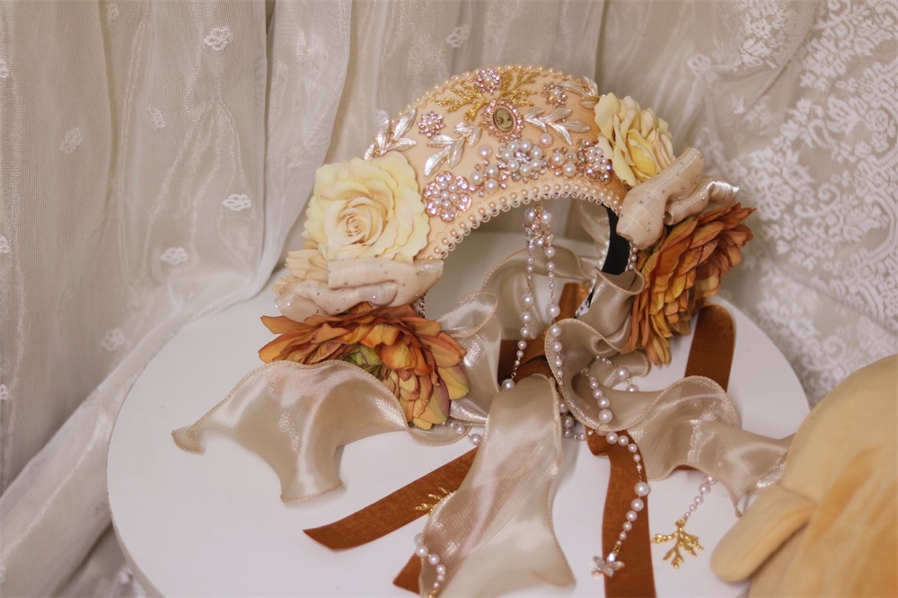 Lolita head crown X Misaligned ear shells