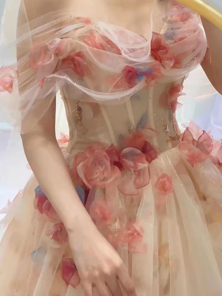 Petal party dress P400