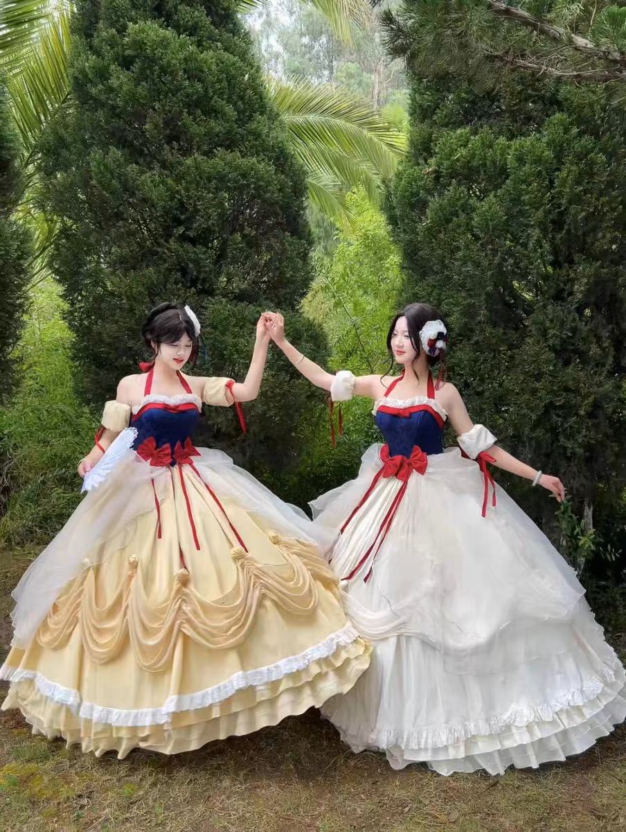 ( Pre Order )True Love Kiss ( Snow White Version ) X Wei Ni