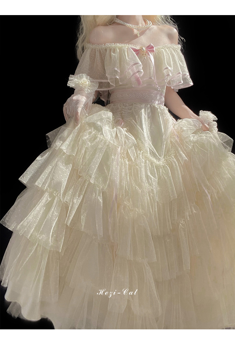 ( Stop Selling ) Rococo champagne X Hezi's family has a cat