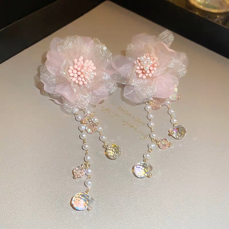 Fake flower earrings and necklace set
