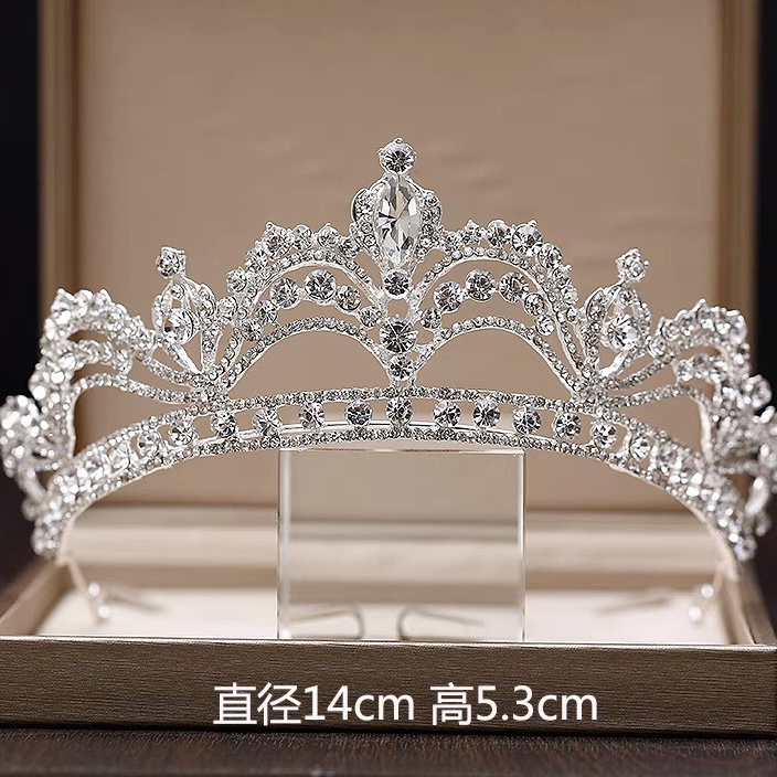 Princess tiara , birthday, bride M102