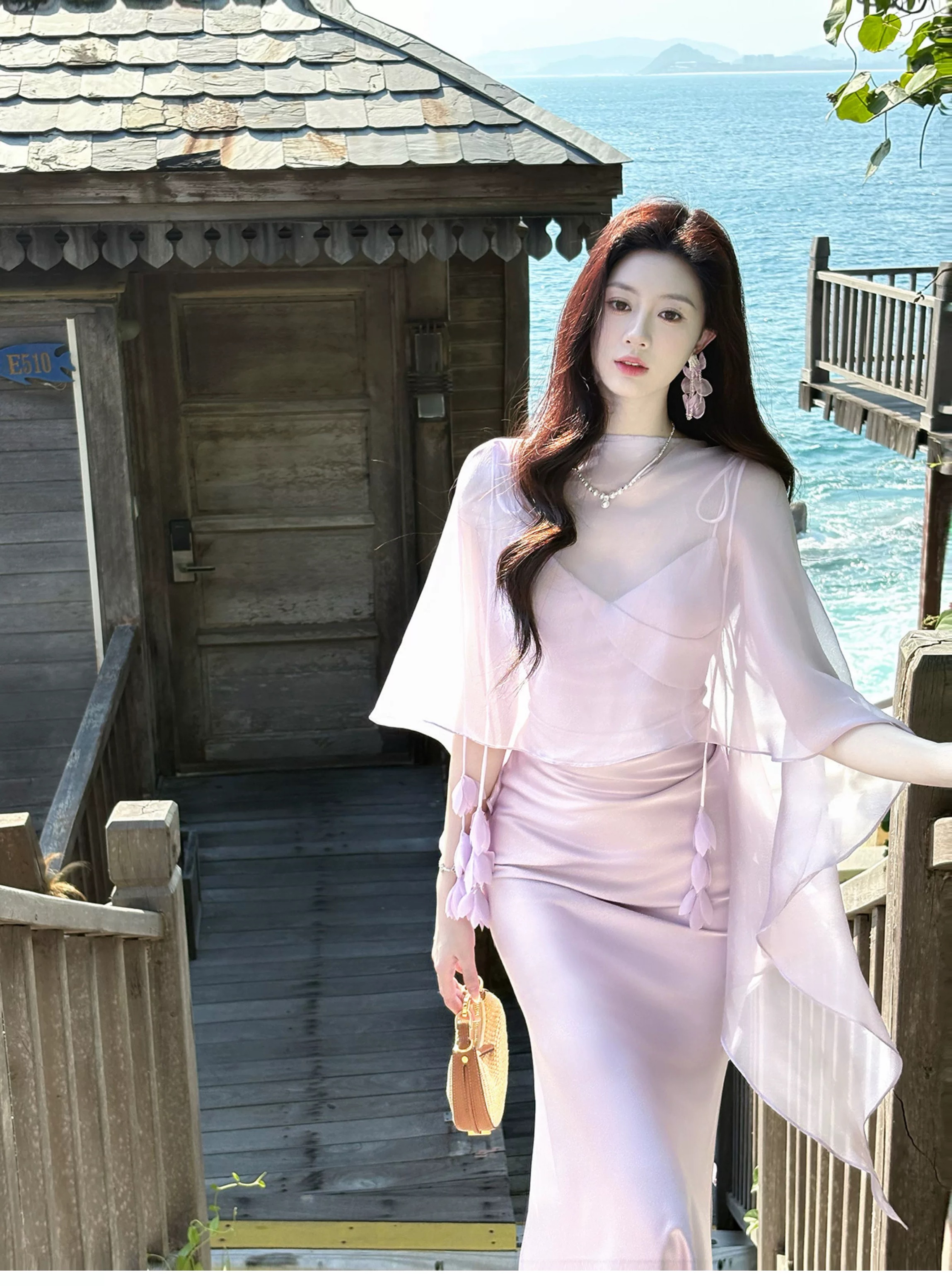 Wisteria Sea by GJFD