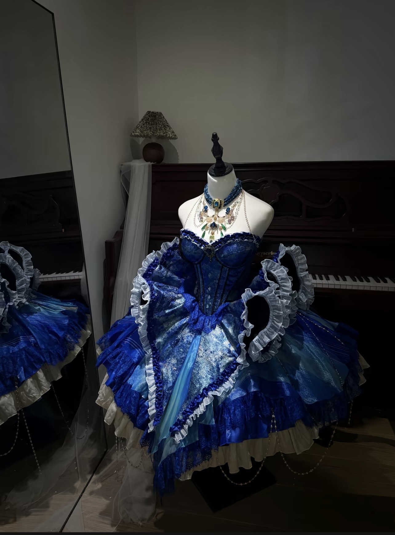 ( Pre Order ) Dance of Prismatic Gems by Jingli Carpe Koï