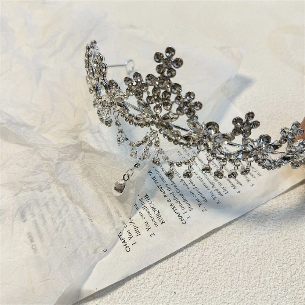 Tiara 01