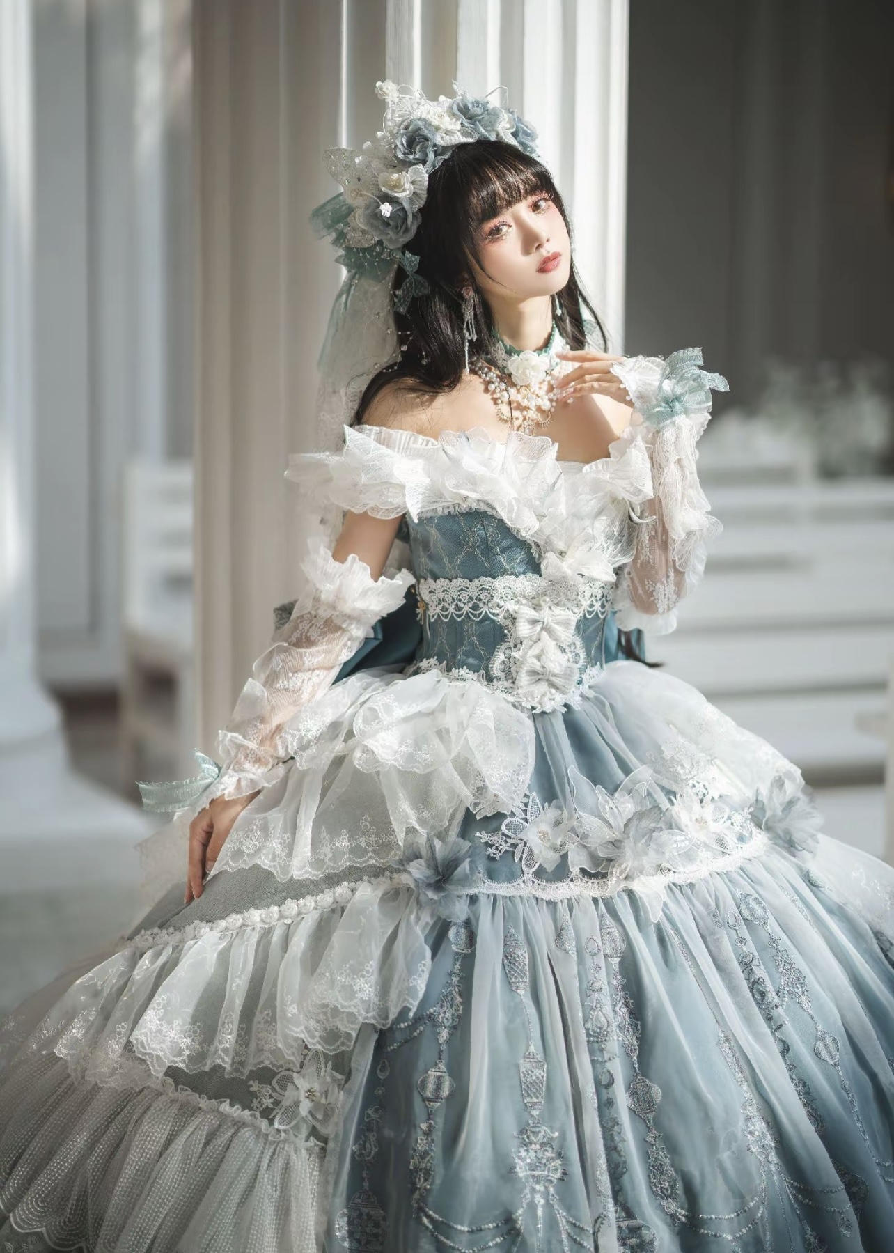 When dreams meet stars and flowers – Human figure illustration by Long Ears And Sharp Ears’ Studio