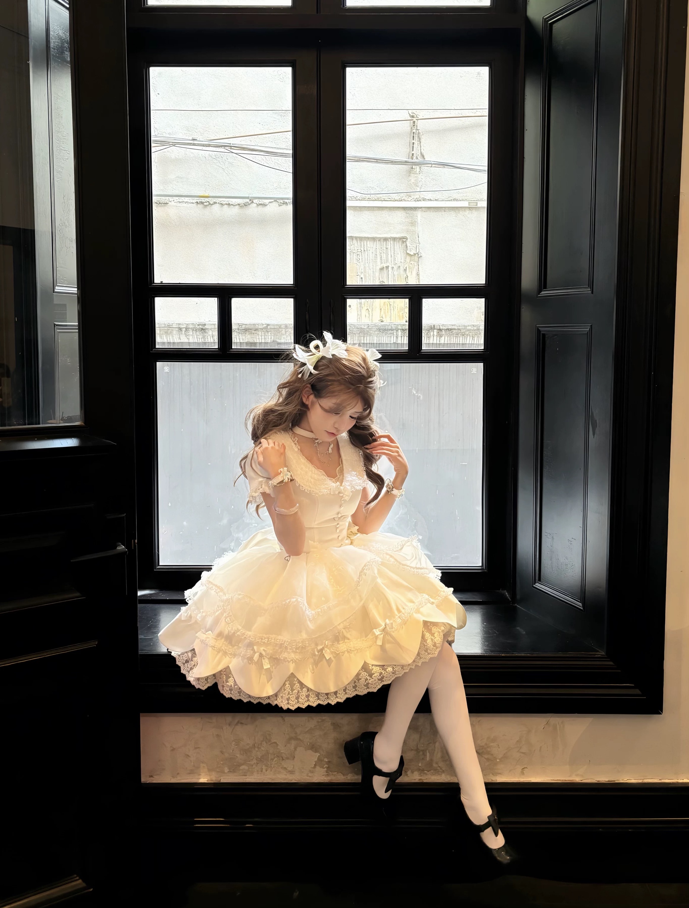 Pure white retro style dress 