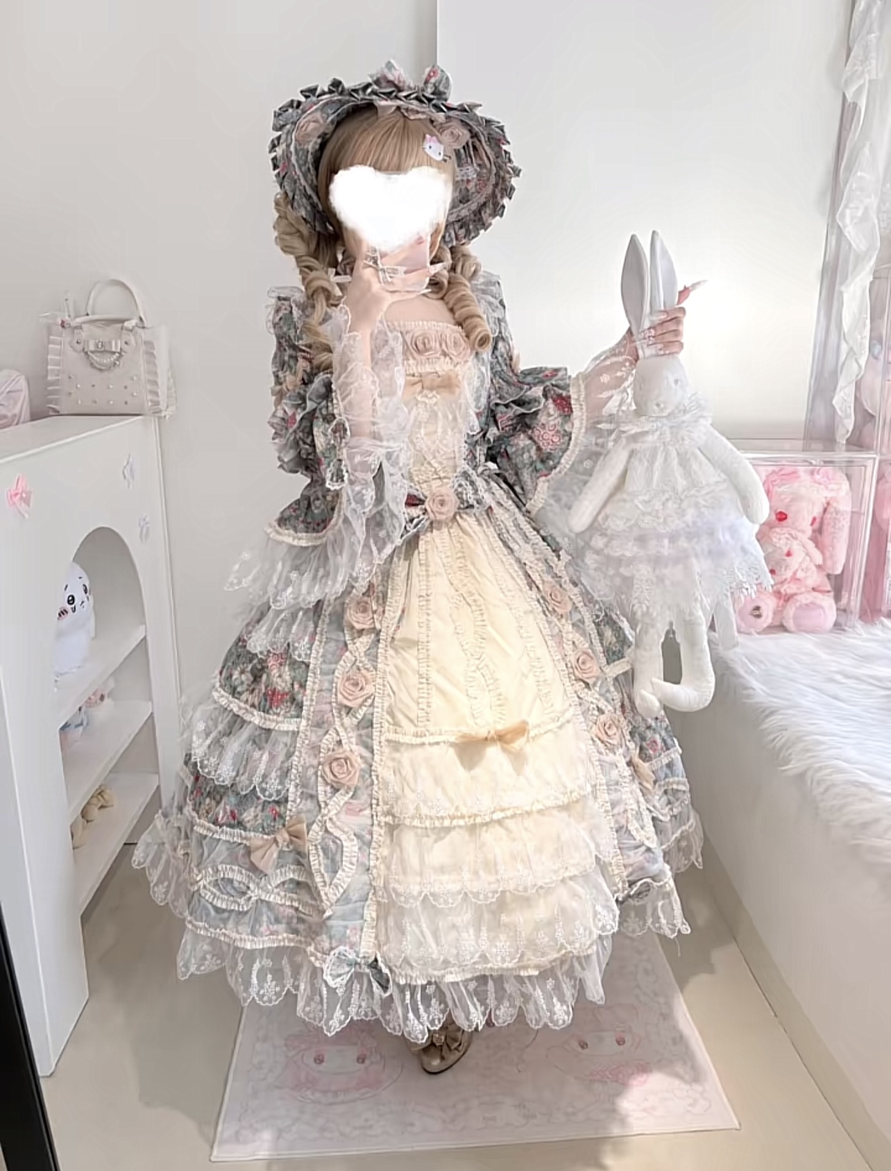 Rococo Florist by Daily Cherry