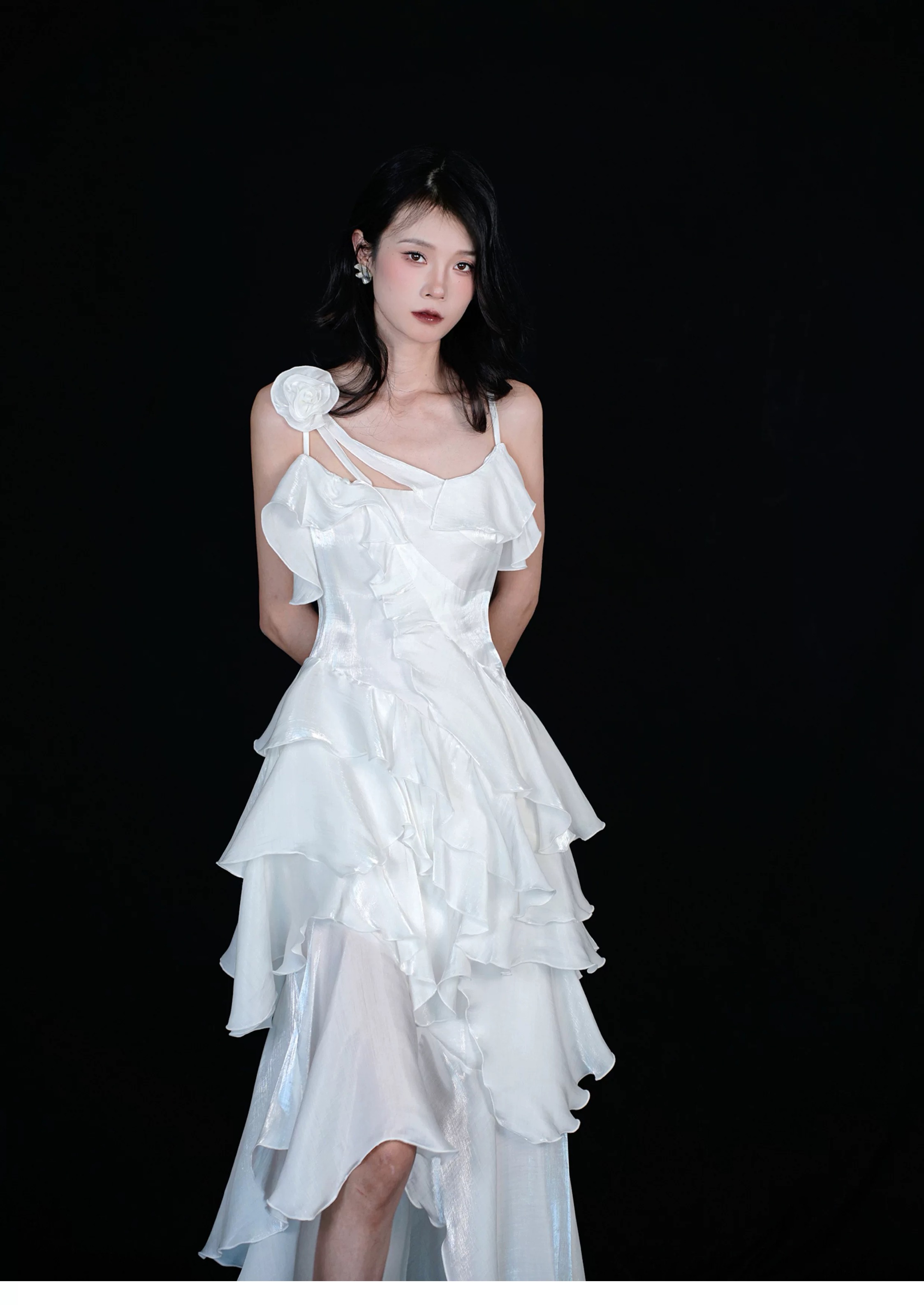 Light white nightgown with irregular pleats, moonlight style by Human Ephemera EasCandy