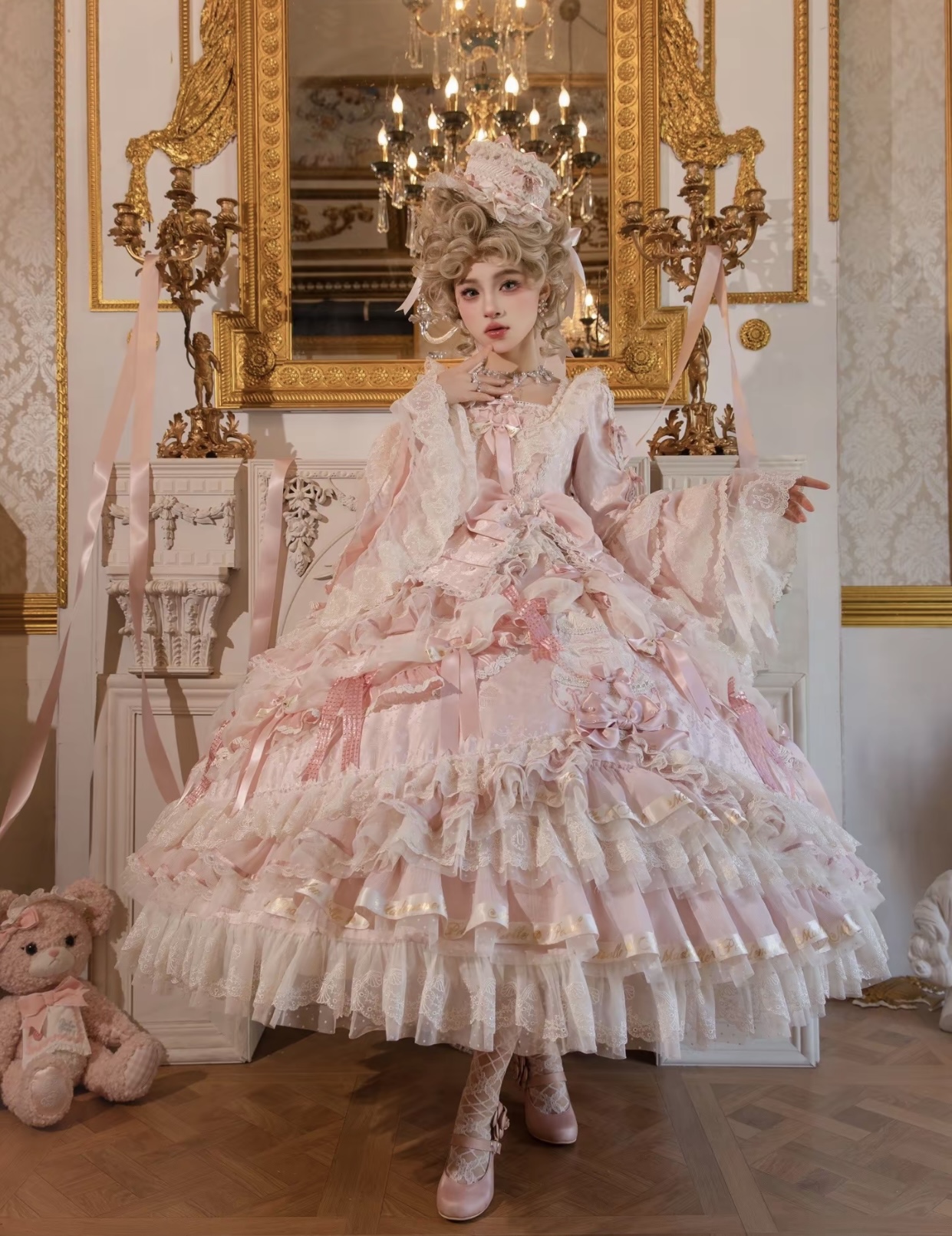 ( Stop Selling ) Wedding Cake X Flower and pearl box