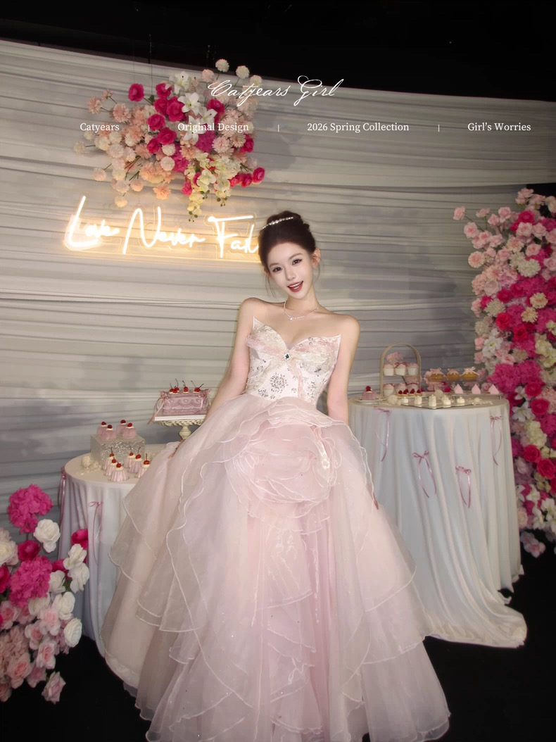 ( Pre Order ) A Moment of Happiness by Catyears