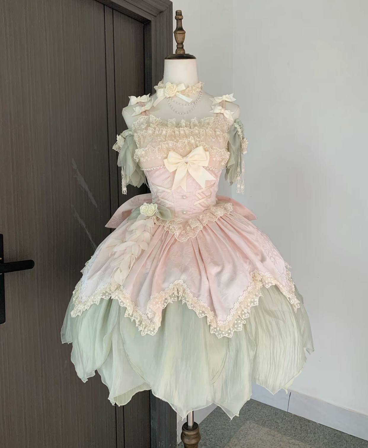 ( Stop Selling ) Dance among the flower petals X Elsa's magical castle