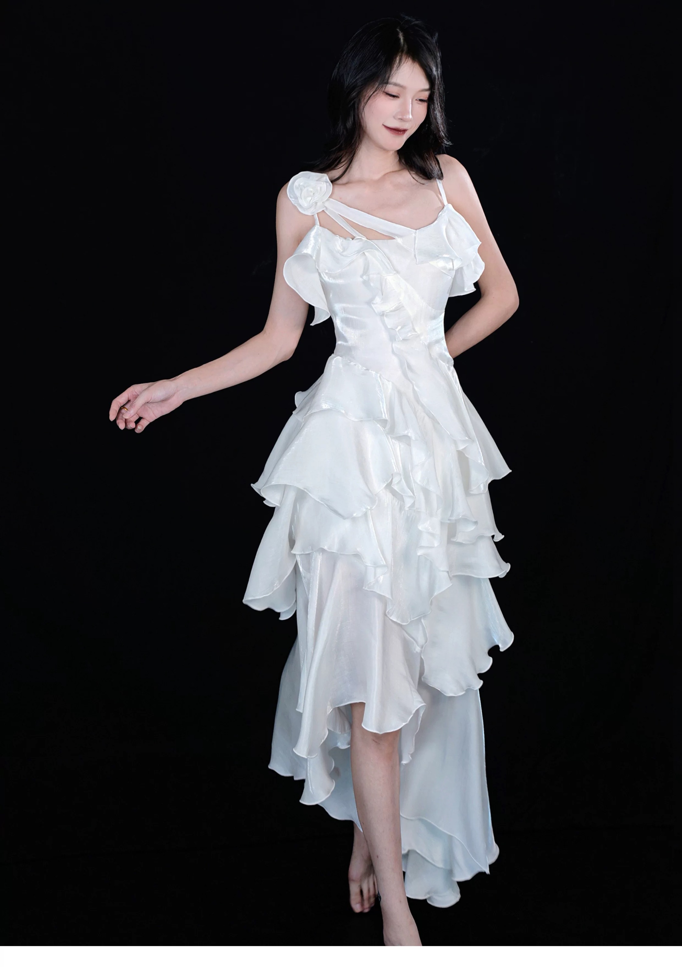 Light white nightgown with irregular pleats, moonlight style by Human Ephemera EasCandy