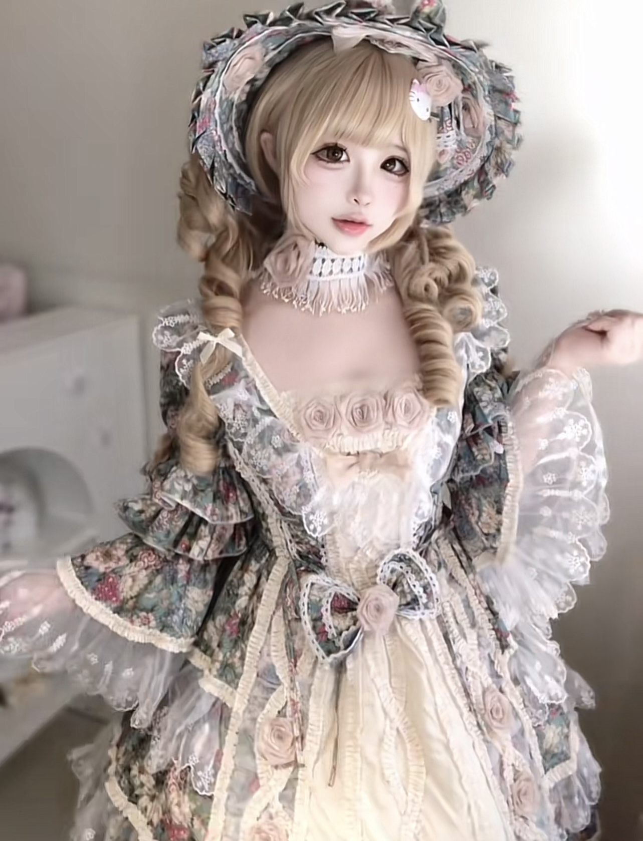 Rococo Florist by Daily Cherry