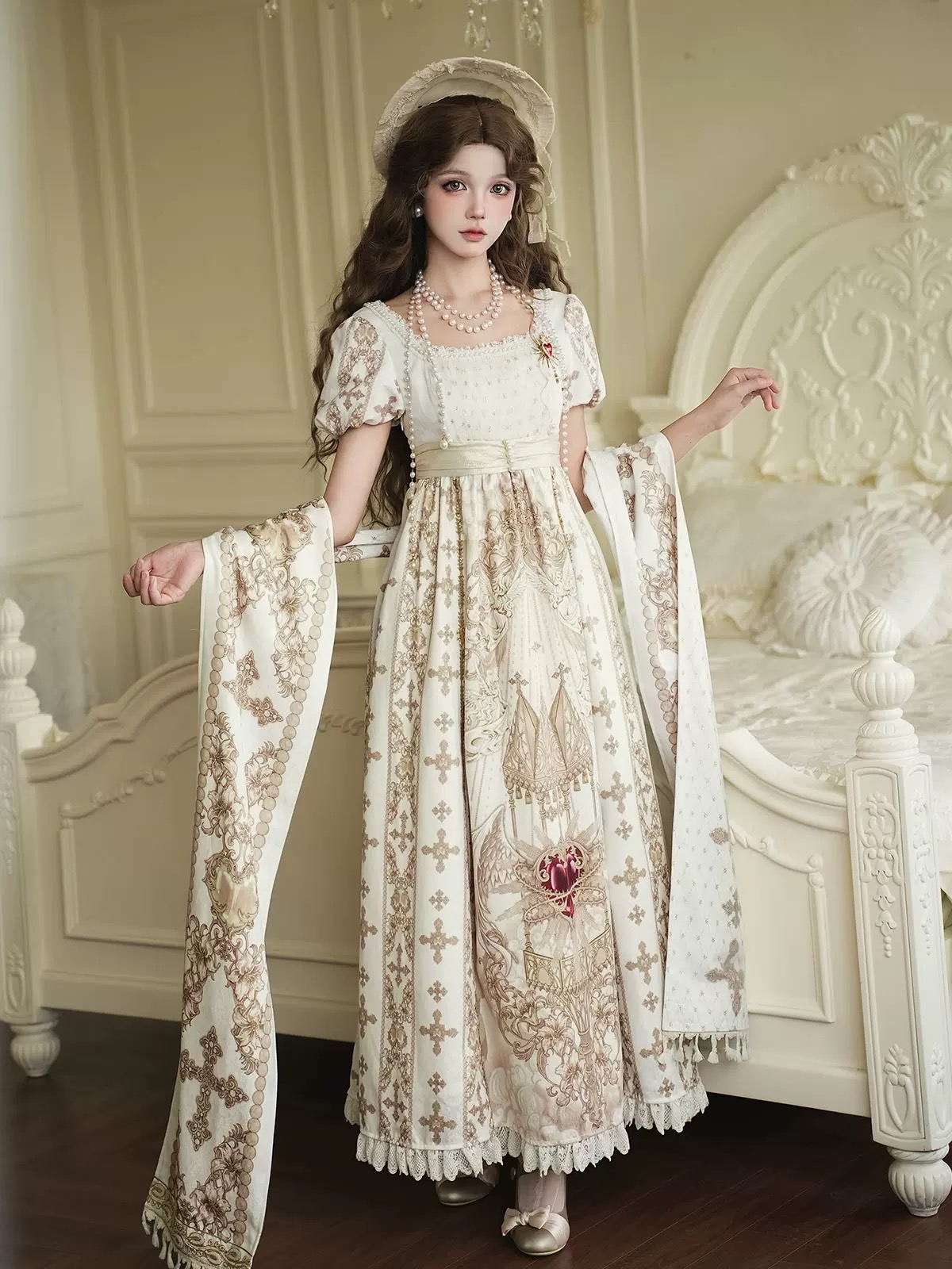 The Lolita Retro Court Elegant OP Dress Set is inspired by the “Unknown Starry Sky Original Sacred Coronation” collection.