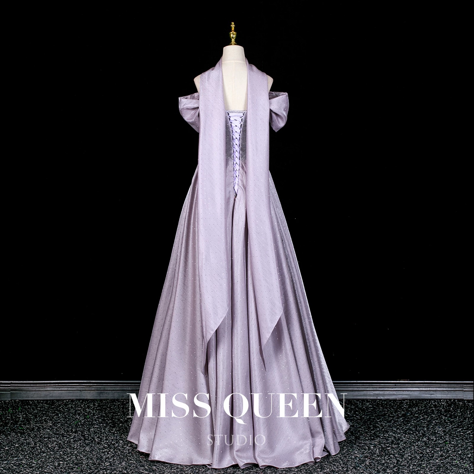 Sweet, elegant and luxurious princess-style off-the-shoulder evening gown for brides and coming-of-age ceremonies MQ40