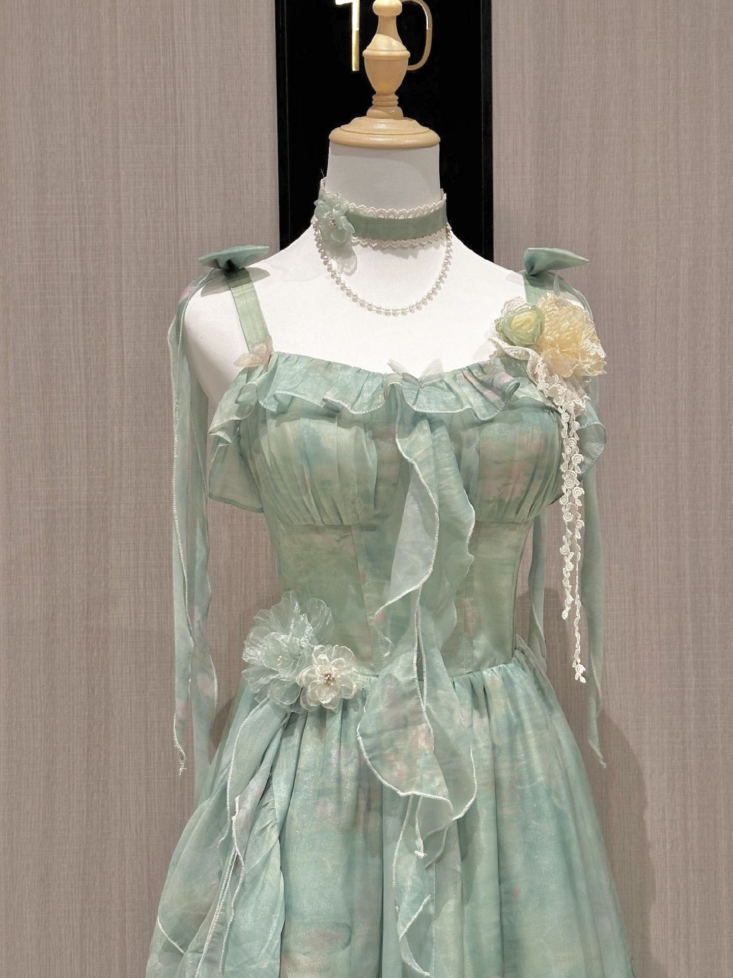 ( Stop Selling ) Monet's Summer Forest Garden X Cherry Kitty