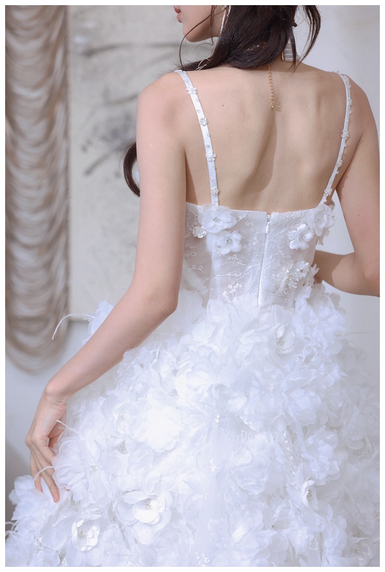 The charm of pear flowers  X Dolly Tang
