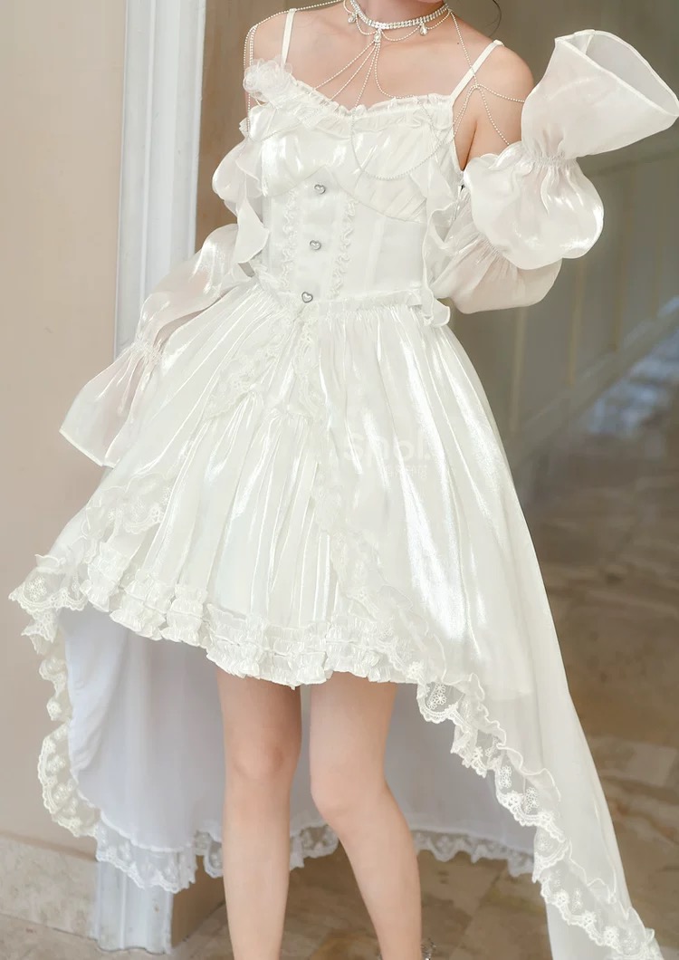 Mori Girl style women's dress has a gentle design, iridescent material, and a thick removable skirt.
