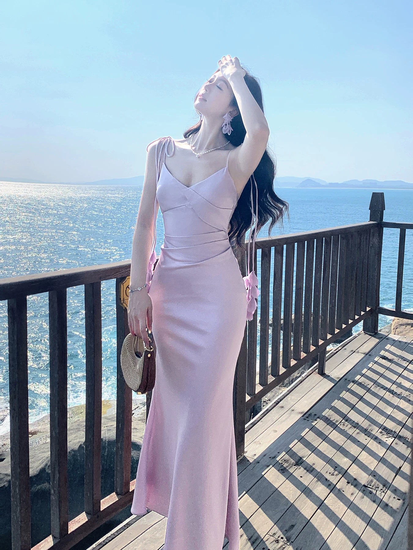 Wisteria Sea by GJFD