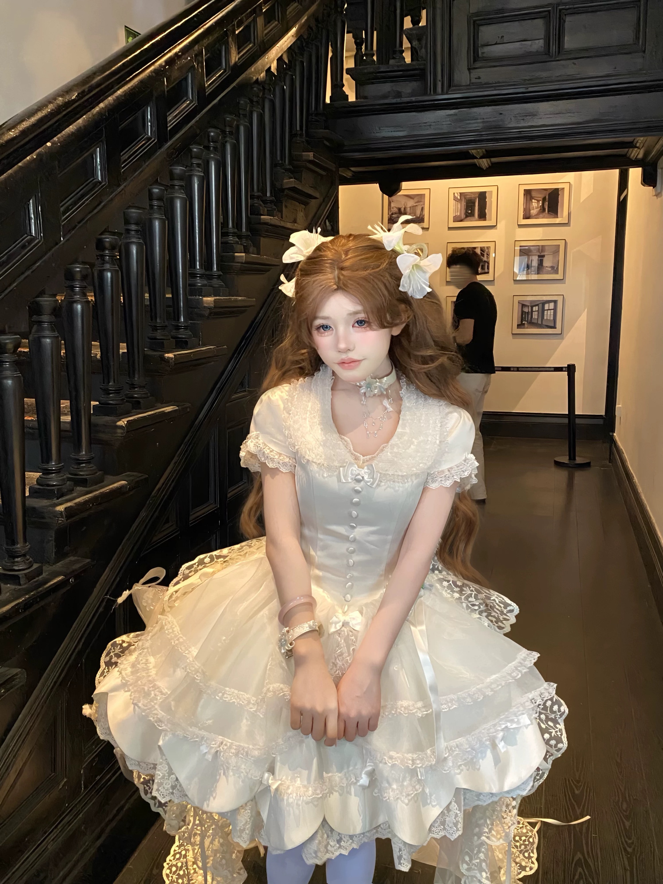Pure white retro style dress 
