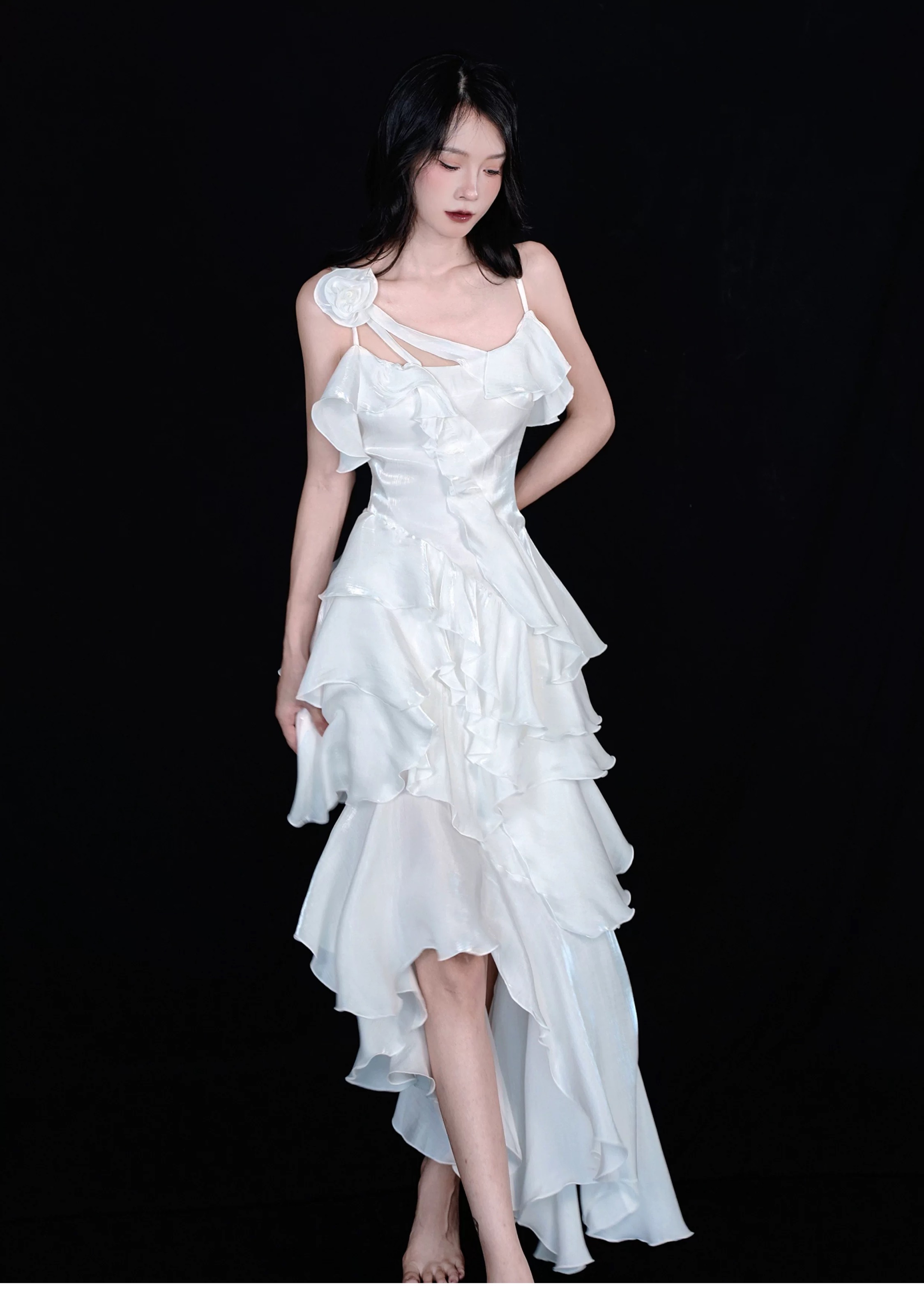 Light white nightgown with irregular pleats, moonlight style by Human Ephemera EasCandy