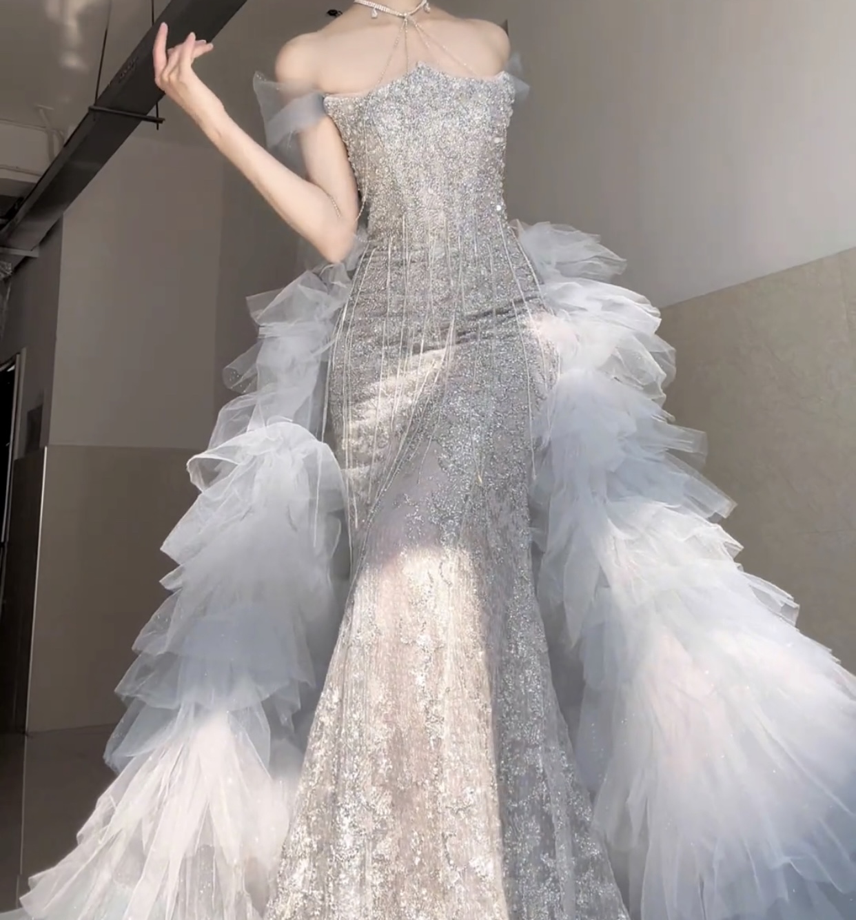 LEIO Dress X CrossQueen