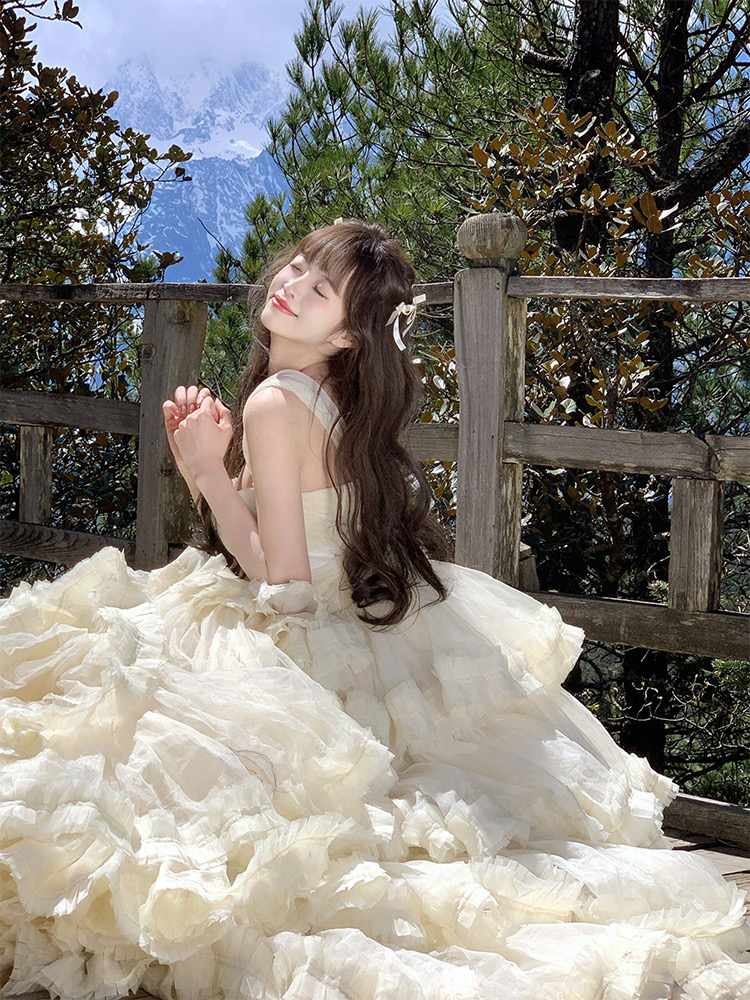 Princess tiered dress X MeunNa Market