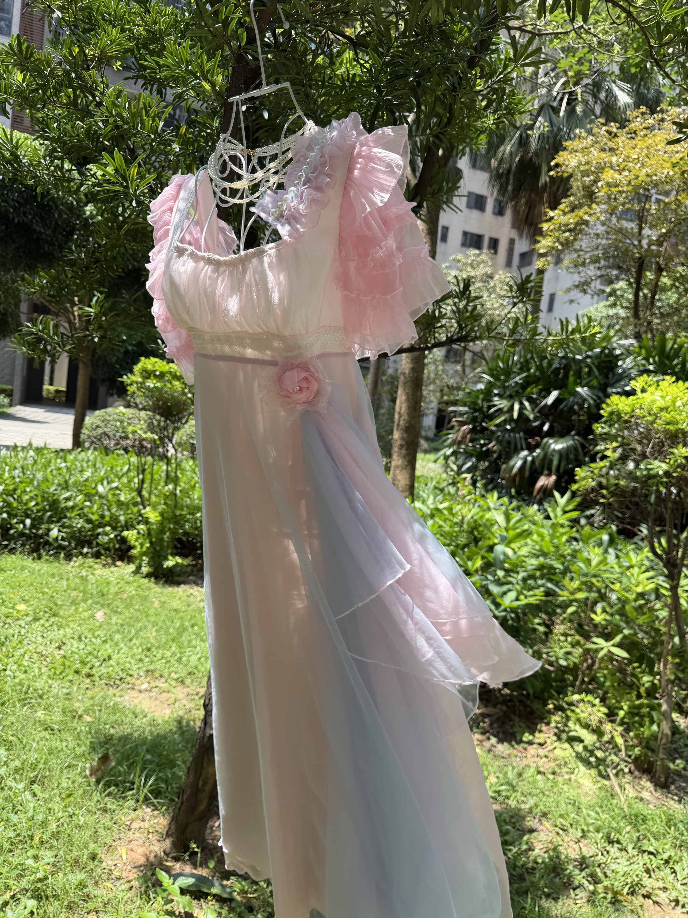 ( Pre Order ) Royal dress by Suíyì