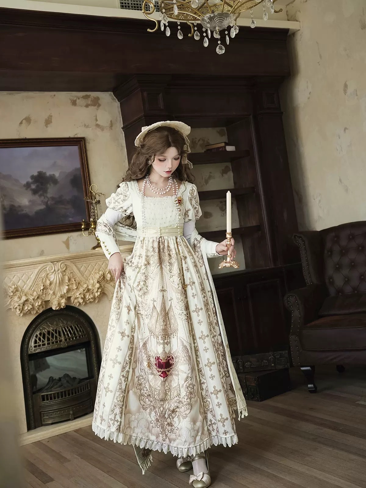 The Lolita Retro Court Elegant OP Dress Set is inspired by the “Unknown Starry Sky Original Sacred Coronation” collection.