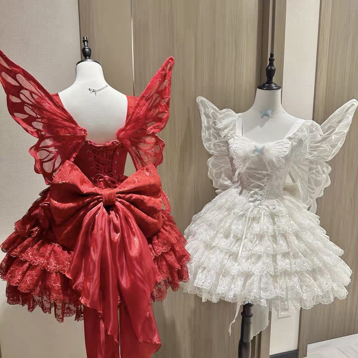 ( Stop Selling ) Anthropomorphism of butterflies X Alice in Wonderland
