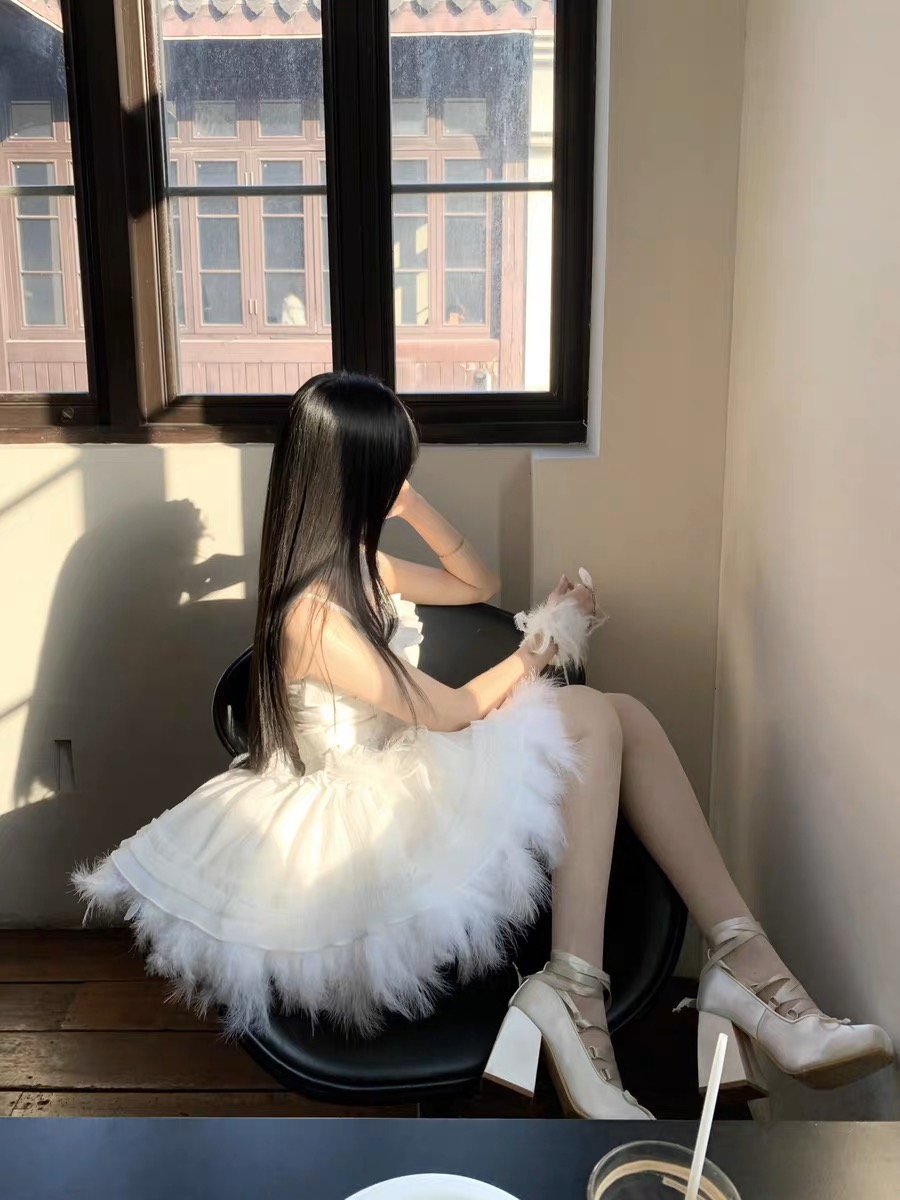 ( Stop Selling ) Walking in the Feathers X Bear Gnawing Pig Feet