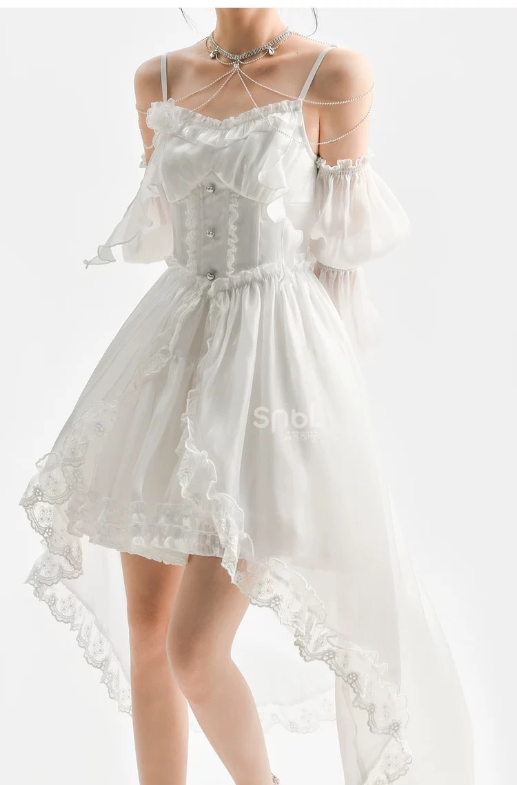 Mori Girl style women's dress has a gentle design, iridescent material, and a thick removable skirt.