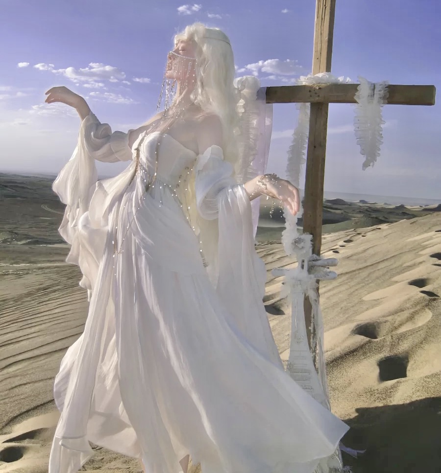( Out of stock ) Eternal sacred heart X White peach tea