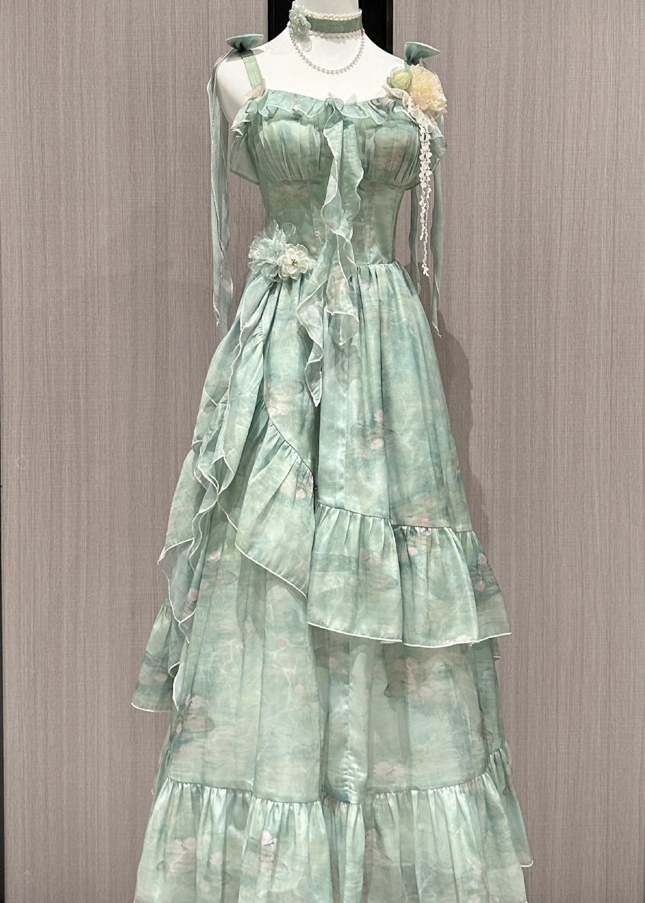 ( Stop Selling ) Monet's Summer Forest Garden X Cherry Kitty