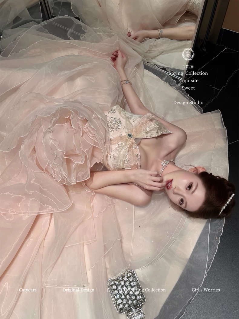 ( Pre Order ) A Moment of Happiness by Catyears