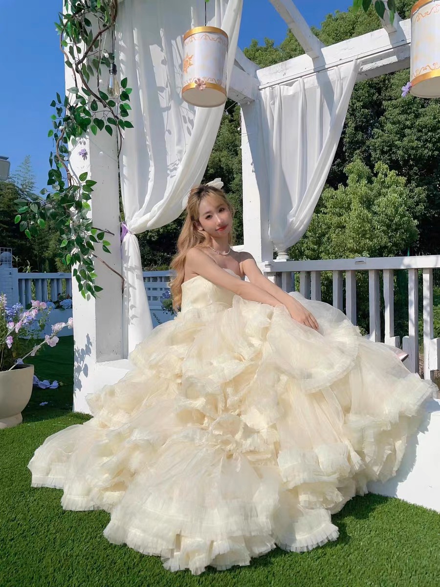 Princess tiered dress X MeunNa Market