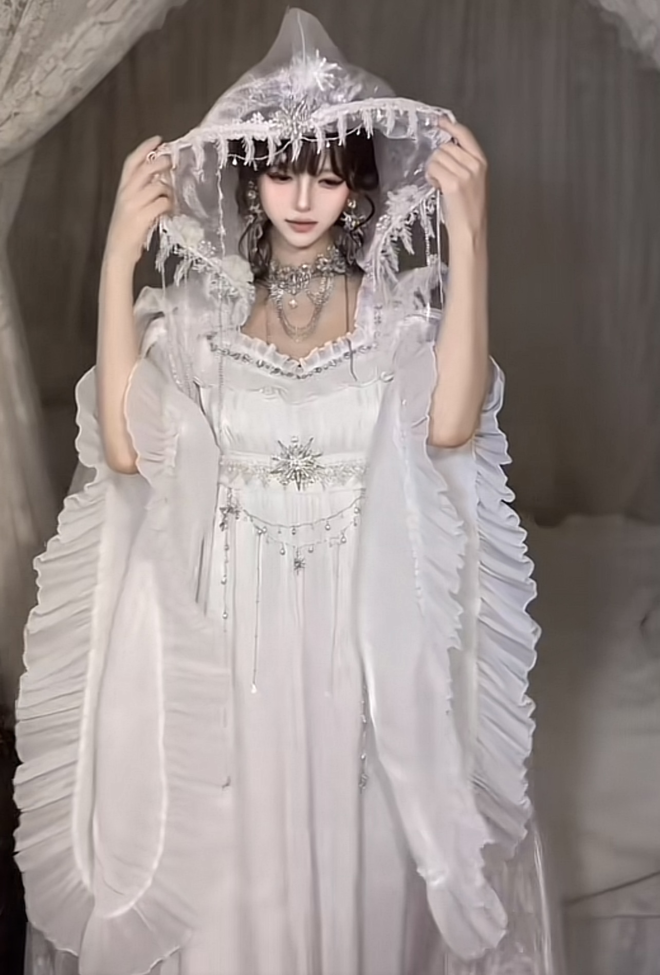 ( Pre Order ) The Poem Of Stars And The Moon by Lyandra Antique