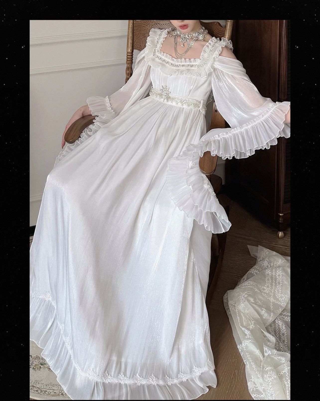 ( Pre Order ) The Poem Of Stars And The Moon by Lyandra Antique