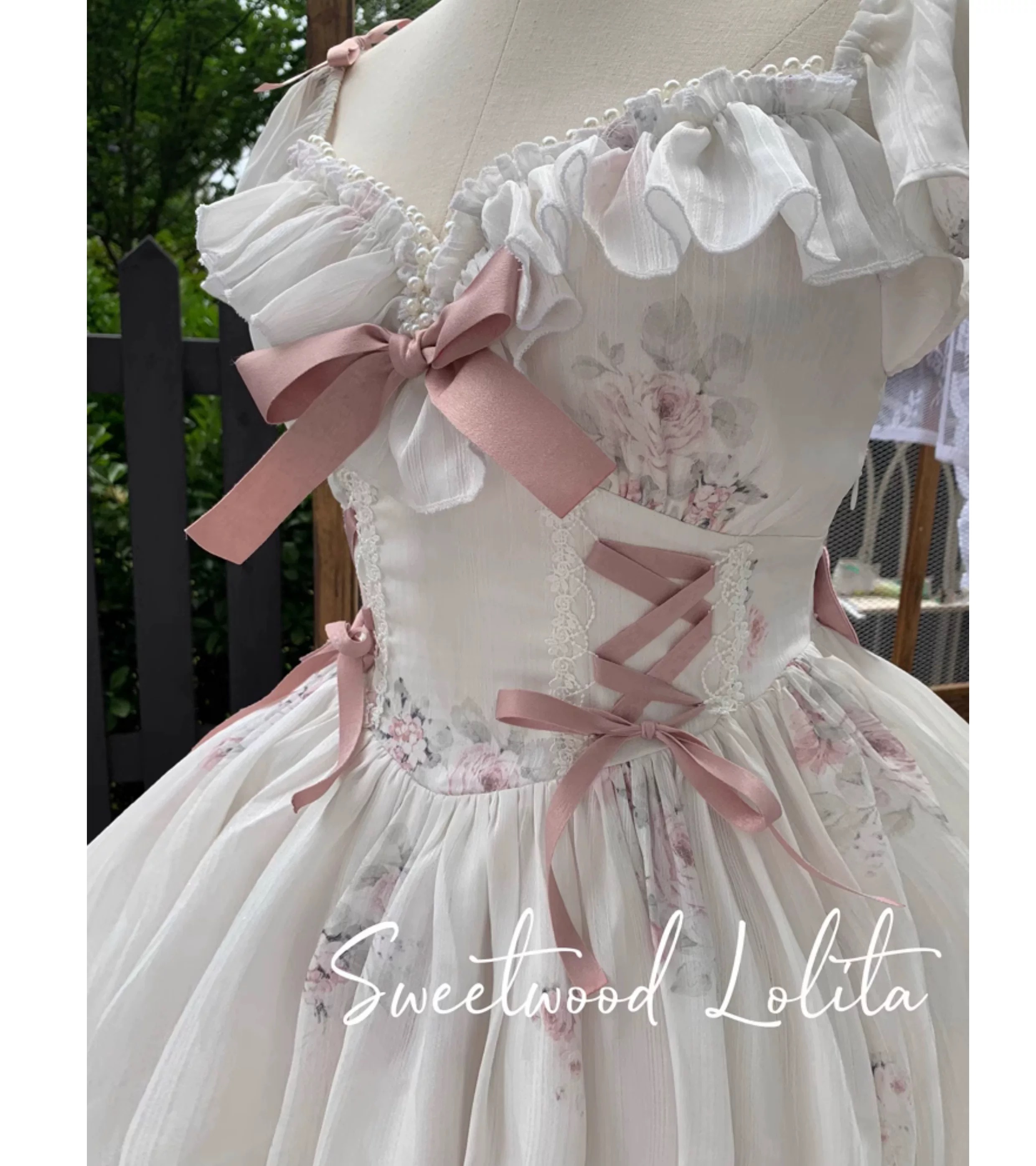 Small Rose X Sweetwood