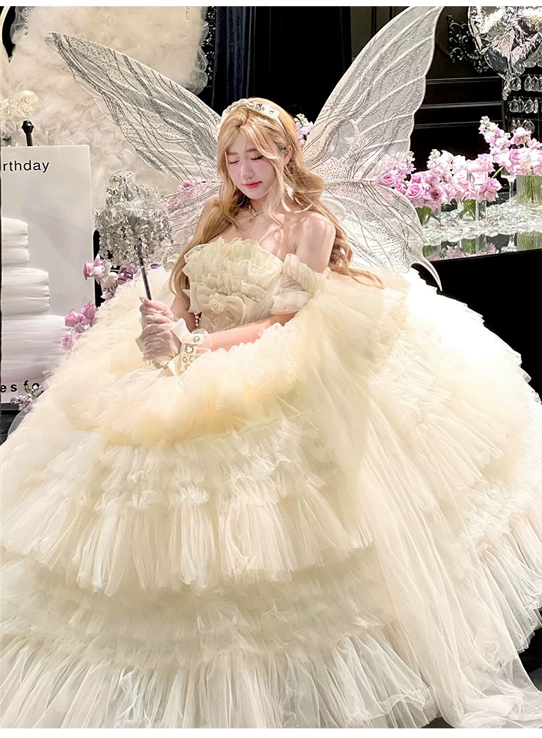 ( Pre Order ) 𝖳𝗁𝖾 𝖫𝗈𝗏𝖾 𝗈𝖿 𝖺 𝖬𝖺𝗂𝖽𝖾𝗇 𝖻𝗒 𝖣𝗂𝖺𝗆𝗈𝗇𝖽 𝖧𝗈𝗇𝖾𝗒