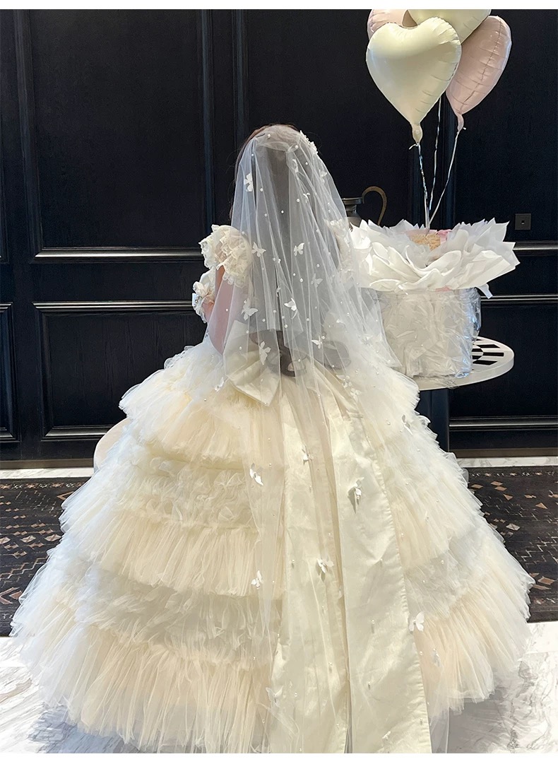 ( Pre Order ) 𝖳𝗁𝖾 𝖫𝗈𝗏𝖾 𝗈𝖿 𝖺 𝖬𝖺𝗂𝖽𝖾𝗇 𝖻𝗒 𝖣𝗂𝖺𝗆𝗈𝗇𝖽 𝖧𝗈𝗇𝖾𝗒